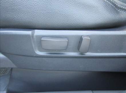 Mitsubishi - Outlander