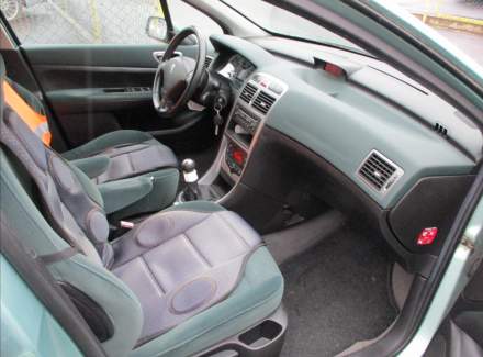 Peugeot - 307