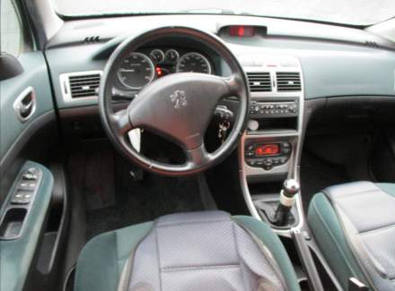 Peugeot - 307