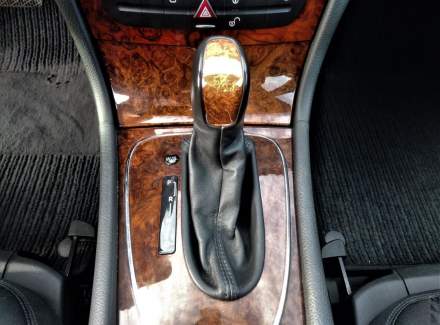 Mercedes-Benz - E-class