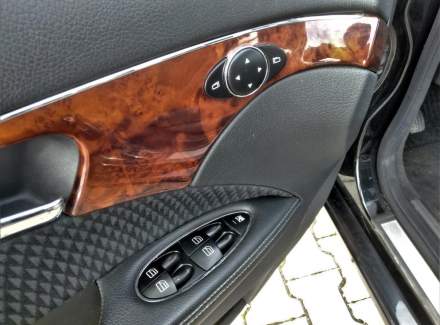 Mercedes-Benz - E-class