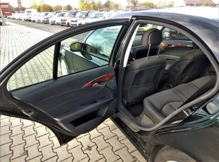 Mercedes-Benz - E-class