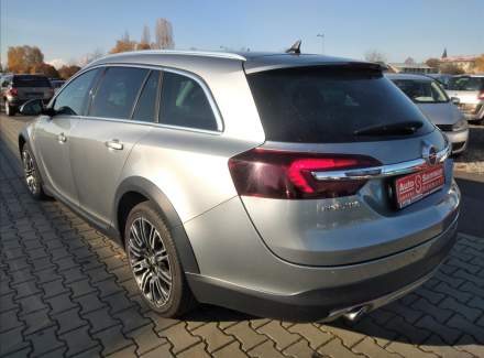 Opel - Insignia