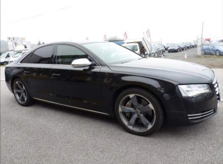Audi - A8